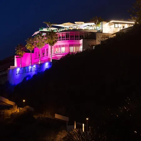 Eden Duke-paradise Jacuzzi Terrace Retreat 公寓 阿德耶